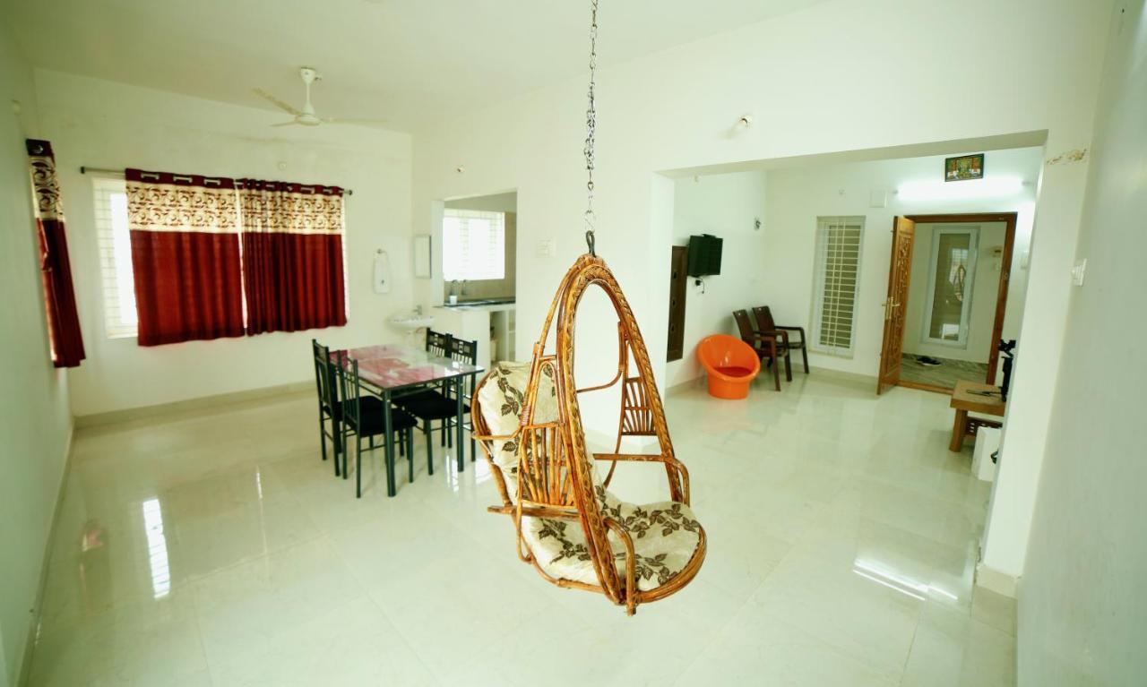 Truelife Homestays - Alamelu Avenue - Fully Furnished Ac 2Bhk Apartments In Tirupati - Walkable To Restaurants & Super Market - Fast Wifi - Kitchen - Easy Access To Airport, Railway Station, Sri Padmavathi & Tirumala Temple 외부 사진
