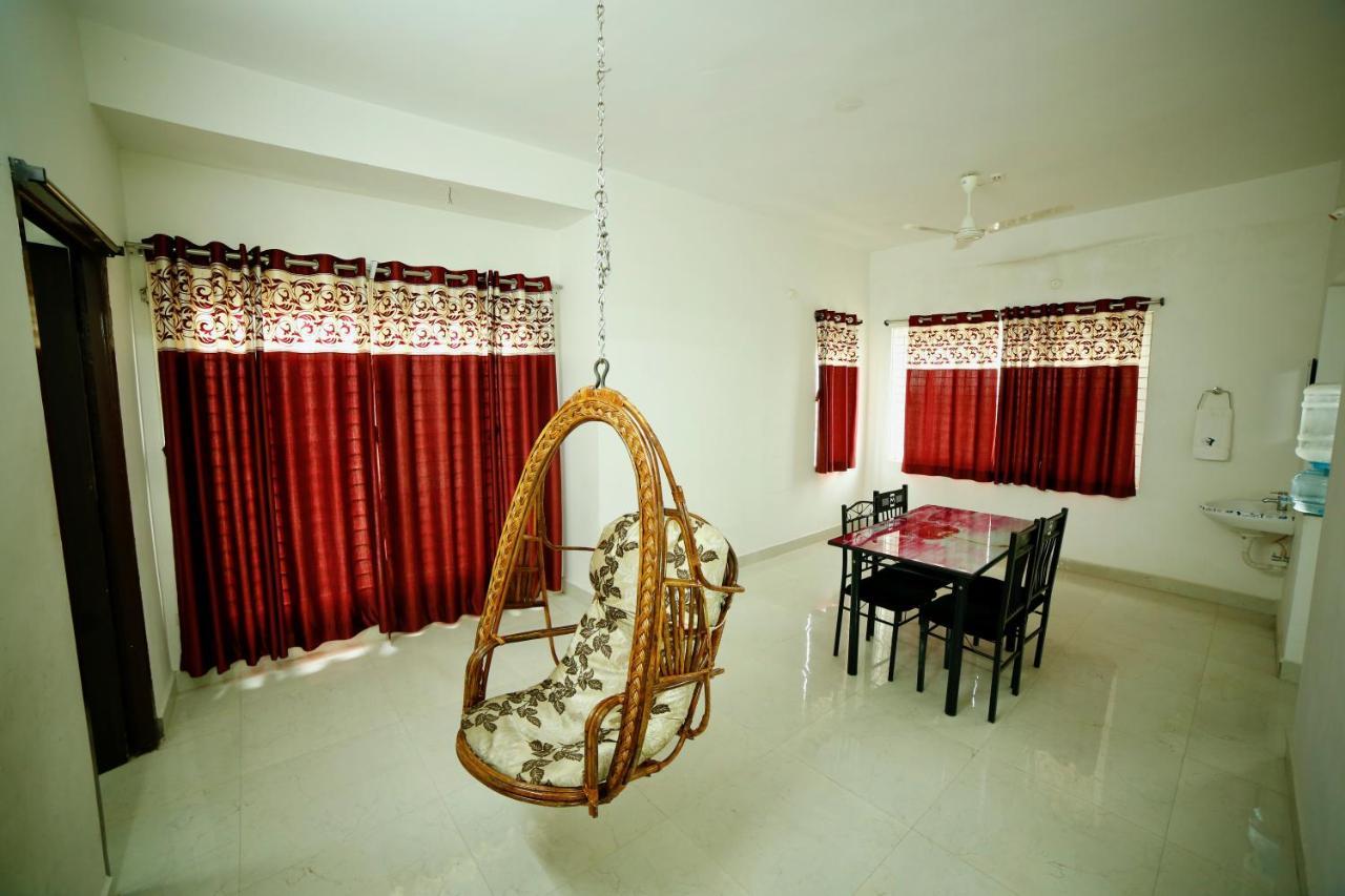Truelife Homestays - Alamelu Avenue - Fully Furnished Ac 2Bhk Apartments In Tirupati - Walkable To Restaurants & Super Market - Fast Wifi - Kitchen - Easy Access To Airport, Railway Station, Sri Padmavathi & Tirumala Temple 외부 사진