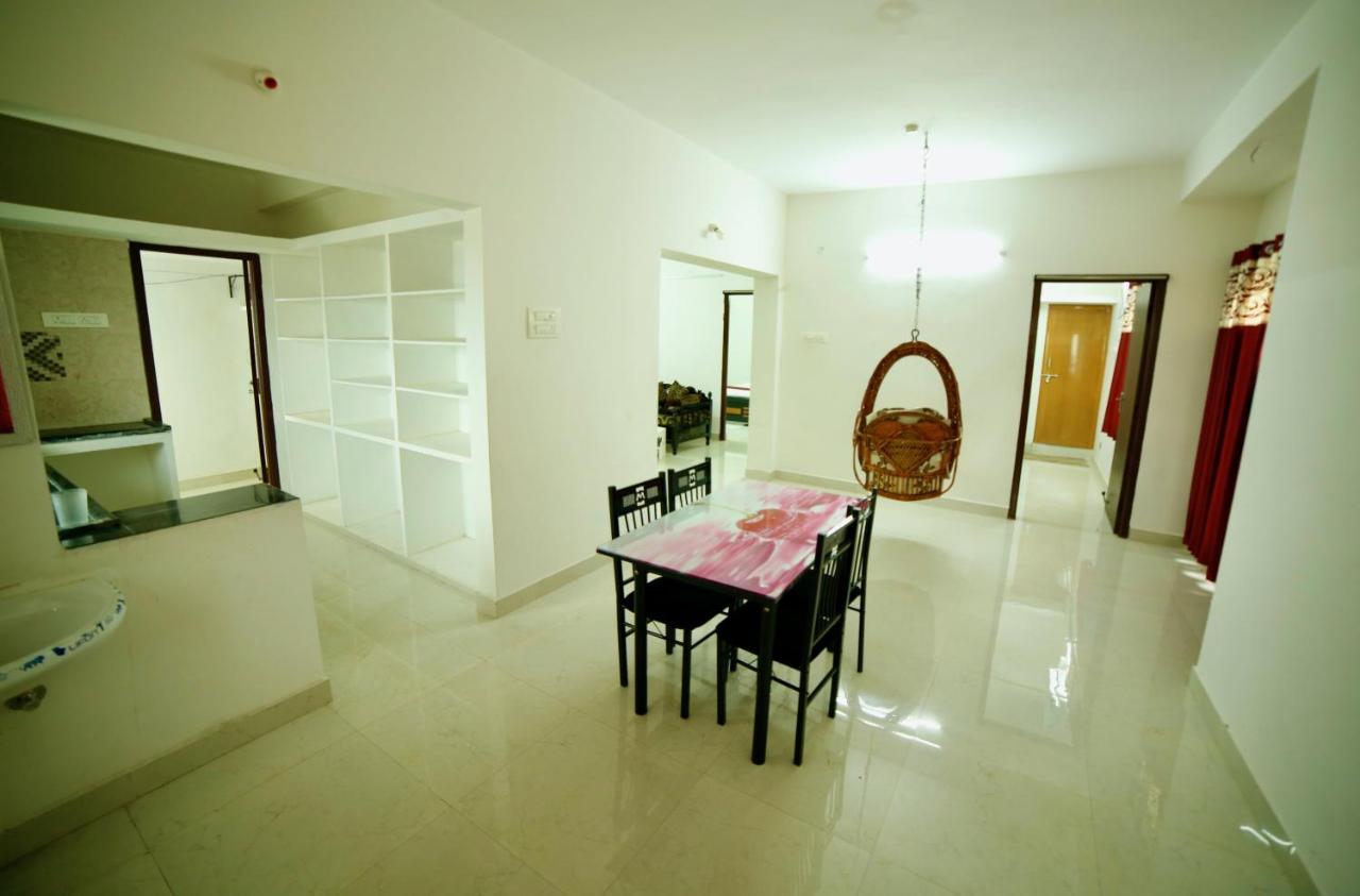 Truelife Homestays - Alamelu Avenue - Fully Furnished Ac 2Bhk Apartments In Tirupati - Walkable To Restaurants & Super Market - Fast Wifi - Kitchen - Easy Access To Airport, Railway Station, Sri Padmavathi & Tirumala Temple 외부 사진