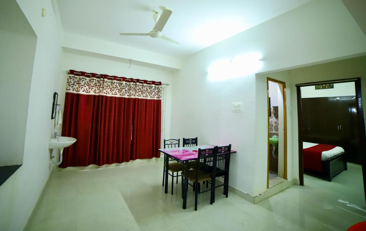 Truelife Homestays - Alamelu Avenue - Fully Furnished Ac 2Bhk Apartments In Tirupati - Walkable To Restaurants & Super Market - Fast Wifi - Kitchen - Easy Access To Airport, Railway Station, Sri Padmavathi & Tirumala Temple 외부 사진
