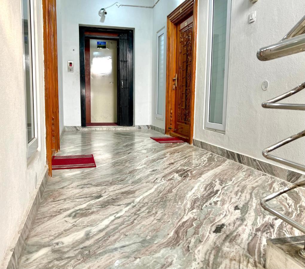 Truelife Homestays - Alamelu Avenue - Fully Furnished Ac 2Bhk Apartments In Tirupati - Walkable To Restaurants & Super Market - Fast Wifi - Kitchen - Easy Access To Airport, Railway Station, Sri Padmavathi & Tirumala Temple 외부 사진